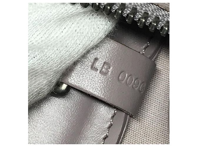 Borsa Croisette GM Epi Louis Vuitton Porpora - vista 16