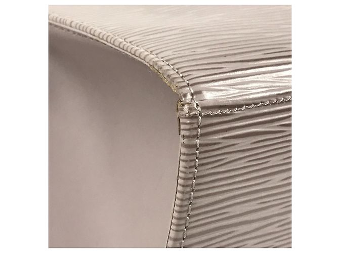 Borsa Croisette GM Epi Louis Vuitton Porpora - vista 7