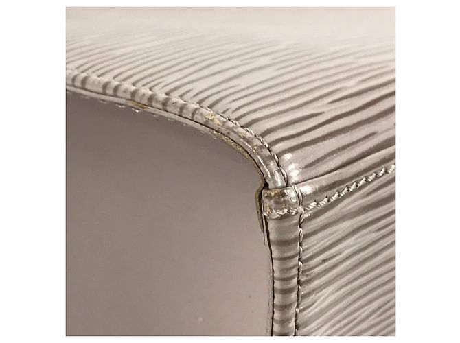 Borsa Croisette GM Epi Louis Vuitton Porpora - vista 9
