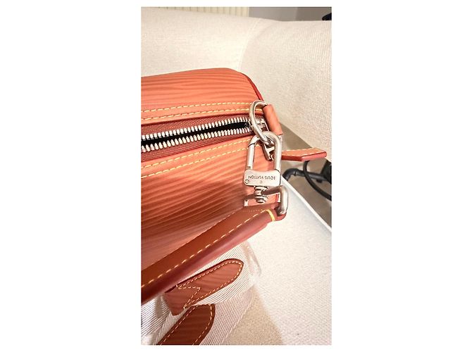 Louis Vuitton Speedy Bandoulière 20 in pelle Epi Marrone - vista 10