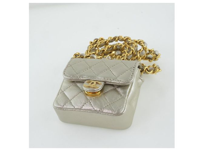 Timeless Borsa a Spalla in Pelle Chanel Chain Pochette Argento - vista 5