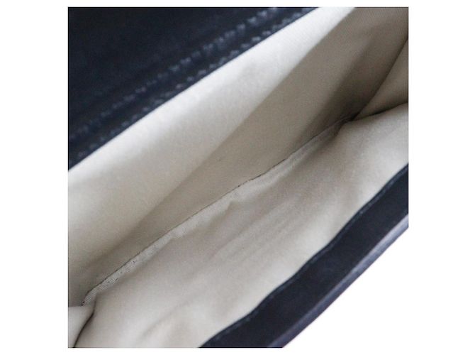 Borsa a spalla in pelle goffrata Gancini di Salvatore Ferragamo - vista 10