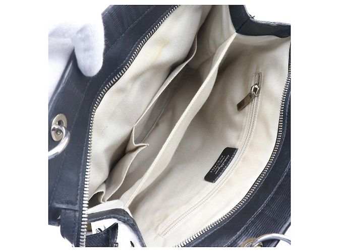 Borsa a spalla in pelle goffrata Gancini di Salvatore Ferragamo - vista 9