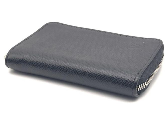 Monedero Zippy Taiga de Louis Vuitton Negro - vista 3