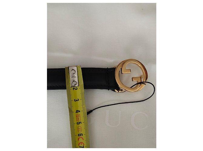 Gucci Marmont Gürtel aus schwarzem Leder - Ansicht 5