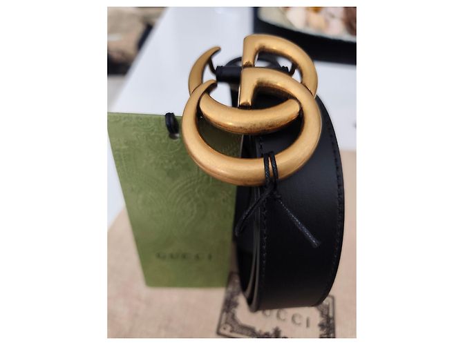Cinturón Gucci Marmont de cuero negro con hebilla GG dorada Dorado - vista 2