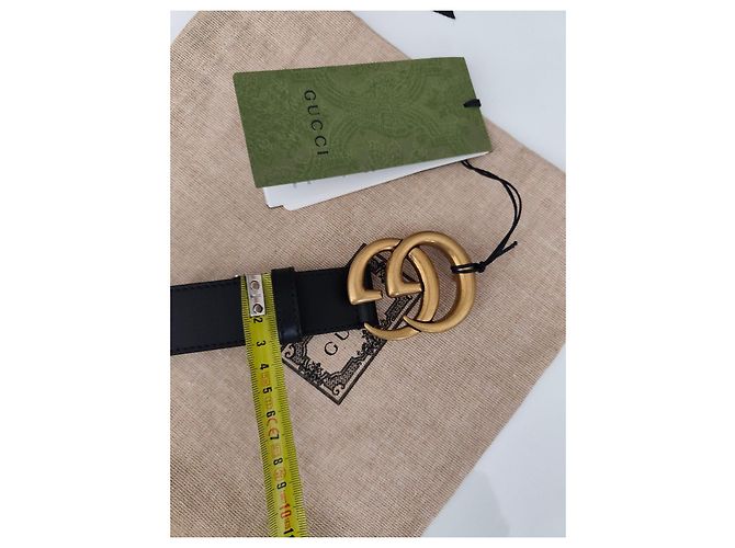 Cinturón Gucci Marmont de cuero negro con hebilla GG dorada Dorado - vista 4