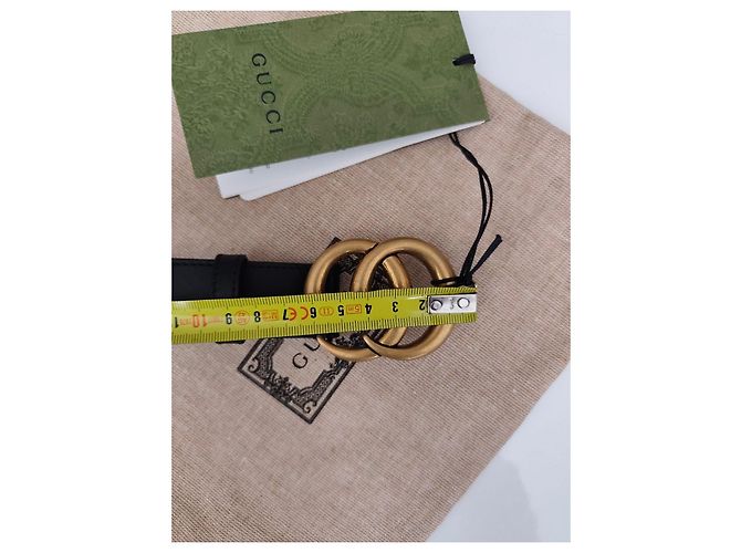 Cinturón Gucci Marmont de cuero negro con hebilla GG dorada Dorado - vista 5