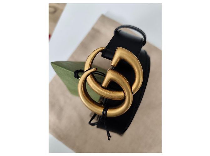 Cinturón Gucci Marmont de cuero negro con hebilla GG dorada Dorado - vista 7