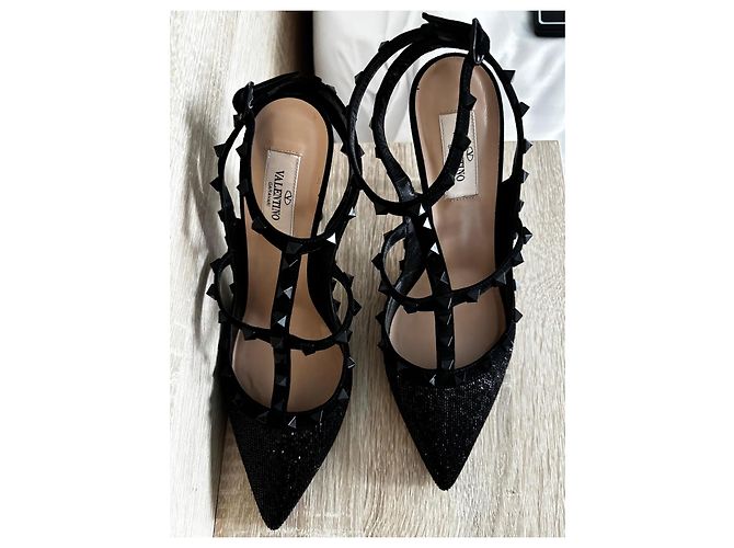 Décolleté Rockstud Valentino in Glitter Nero - vista 2