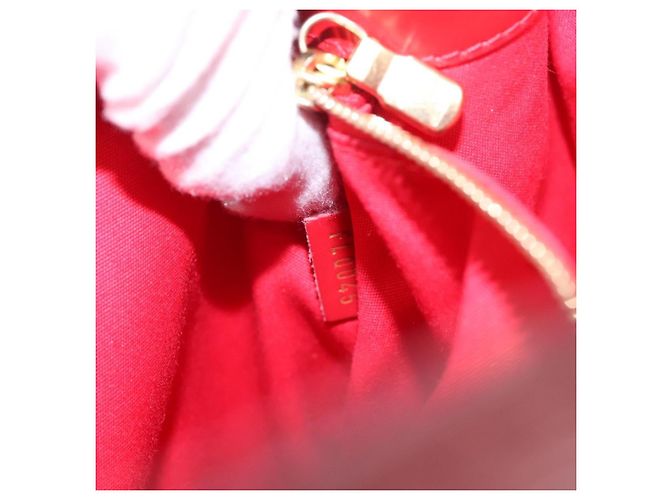 Borsa Louis Vuitton Mandara in pelle Epi MM Rosso - vista 7
