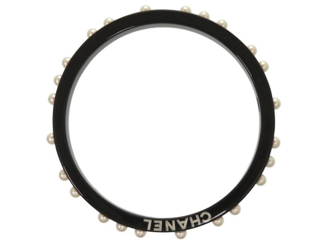 Bracciale nero Chanel con perle finte - vista 2