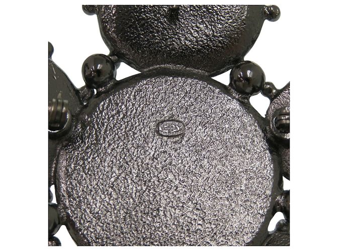 Spilla in metallo Chanel Coco Mark 05A Nero Argento - vista 6