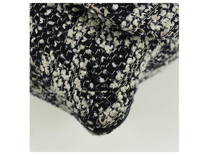 Borsa a Spalla CHANEL in tweed Bianco Nero CC Auth bs33641V - vista 16