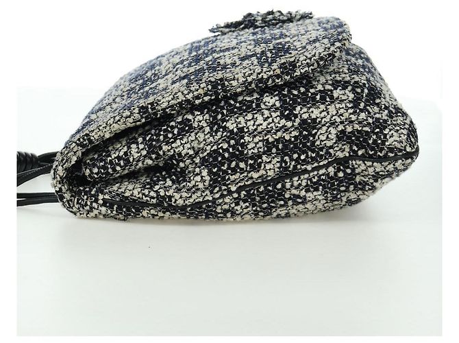 Borsa a Spalla CHANEL in tweed Bianco Nero CC Auth bs33641V - vista 3