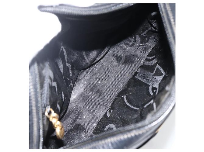 Borsa a Spalla Vala in Pelle Nera e Oro Salvatore Ferragamo Auth BA11345 Nero D'oro - vista 11