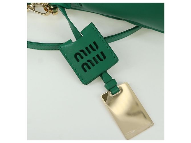 Borsa a Spalla Miu Miu Matelassé in Pelle 2 in 1 Verde Oro Auth 171450SAM D'oro - vista 10