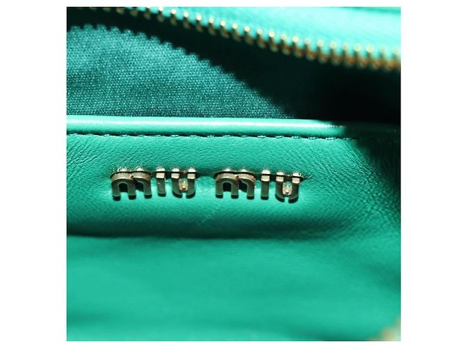 Borsa a Spalla Miu Miu Matelassé in Pelle 2 in 1 Verde Oro Auth 171450SAM D'oro - vista 22