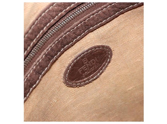 FENDI Celeria Schultertasche aus Leder Braun Silber Authentisch ka2864 - Ansicht 18