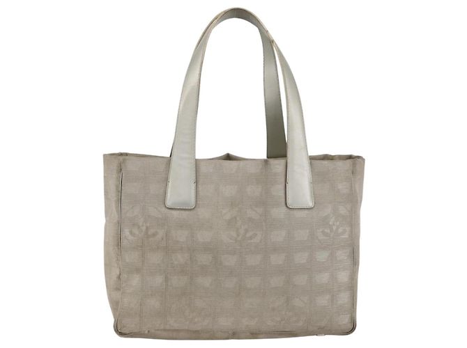 CHANEL Nuova Borsa da Viaggio in Nylon Beige CC Auth BA11252 - vista 13