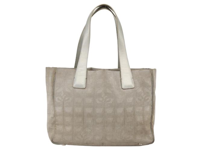 CHANEL Nuova Borsa da Viaggio in Nylon Beige CC Auth BA11252 - vista 2