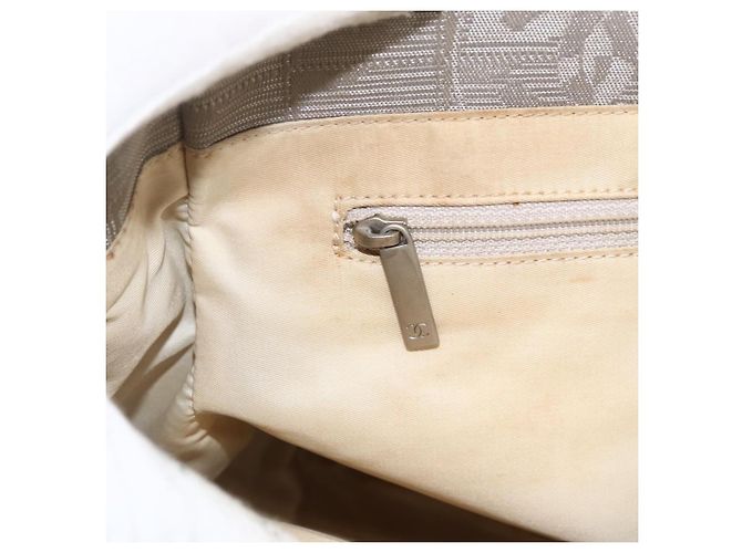 CHANEL Nuova Borsa da Viaggio in Nylon Beige CC Auth BA11252 - vista 21