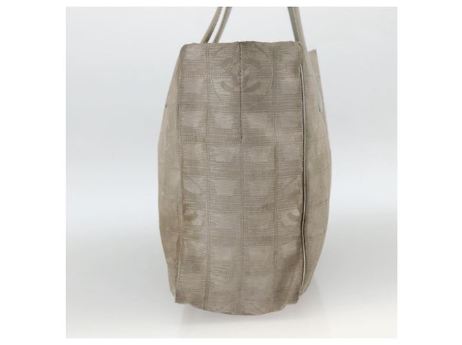 CHANEL Nuova Borsa da Viaggio in Nylon Beige CC Auth BA11252 - vista 3