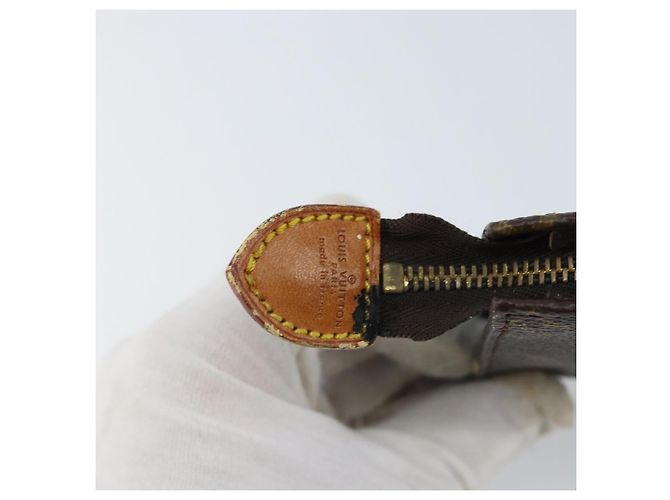 Bucket LOUIS VUITTON Monogramma Secchiello PM Pochette Accessorio LV Auth 173764 - vista 9