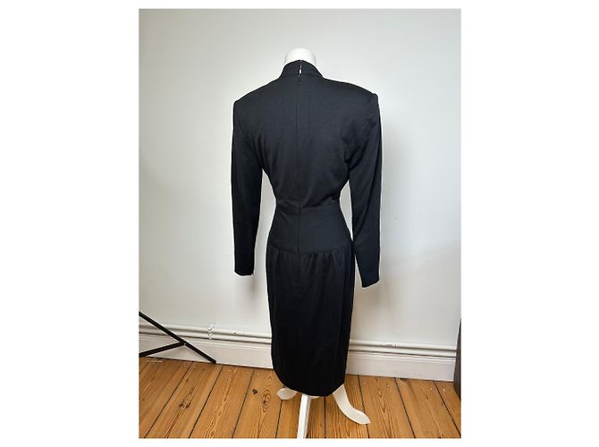 Robe en Laine Vintage Givenchy M Noir - vue 3