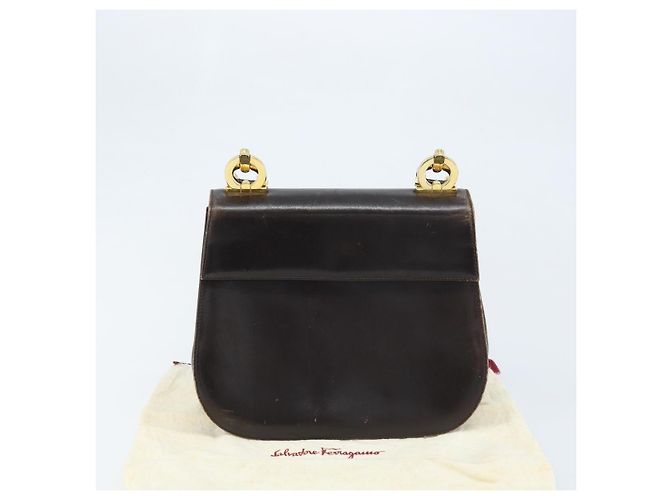 Salvatore Ferragamo Borsa a Spalla Gancini in Pelle Marrone Scuro Oro Auth LNZ544 D'oro - vista 12