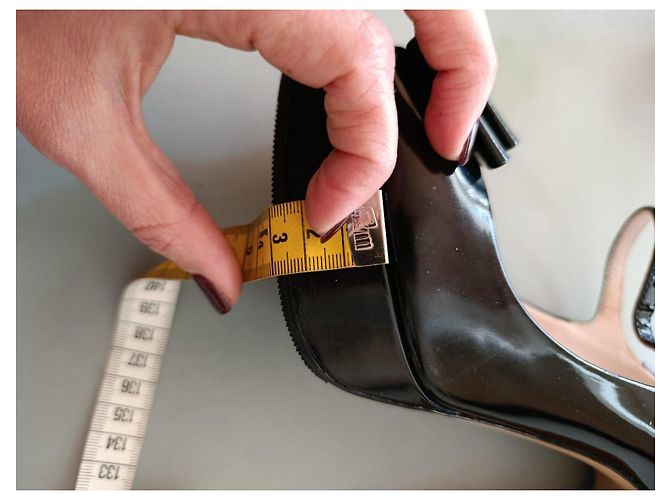 Miu Miu Schwarze Lacklederabsätze - Ansicht 14