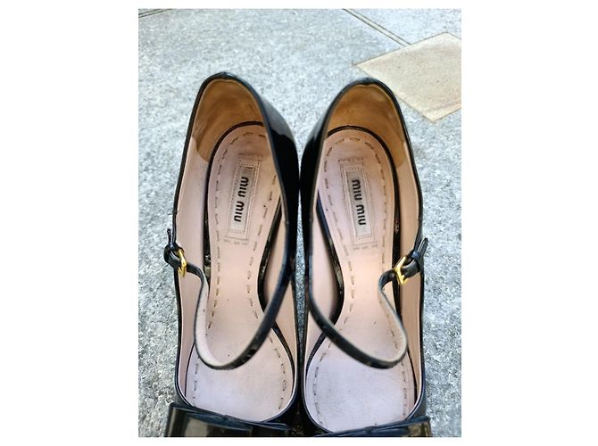 Miu Miu Schwarze Lacklederabsätze - Ansicht 2