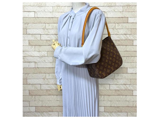Louis Vuitton Looping MM Monogram Shoulder Bag Brown - view 2