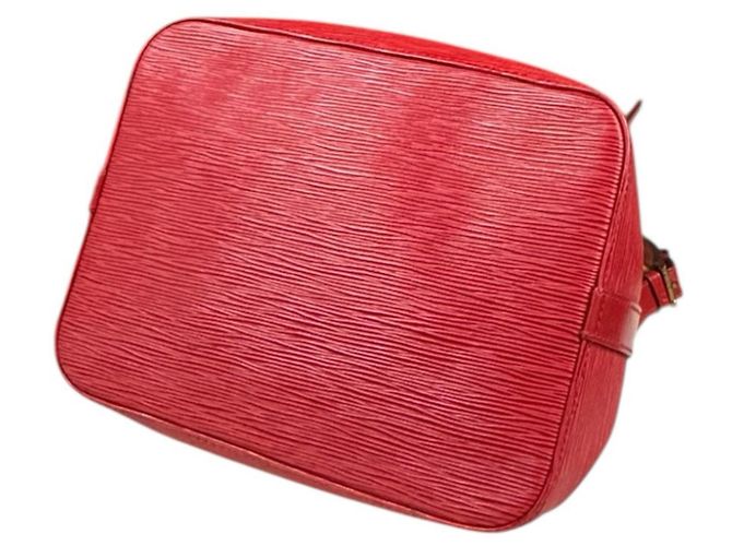 Noe Borsa a Spalla Petit Noé Epi Louis Vuitton Rosso - vista 5