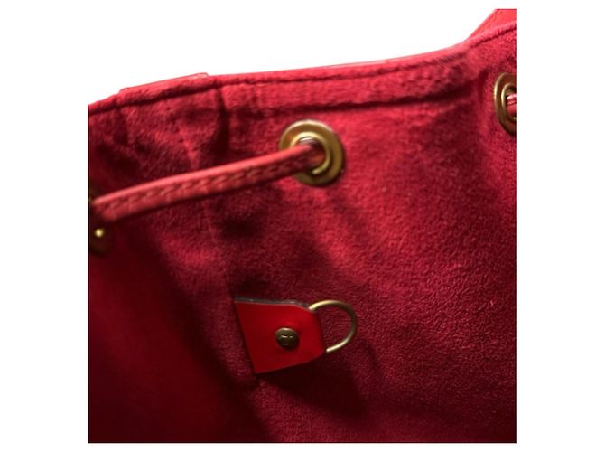 Noe Borsa a Spalla Petit Noé Epi Louis Vuitton Rosso - vista 8