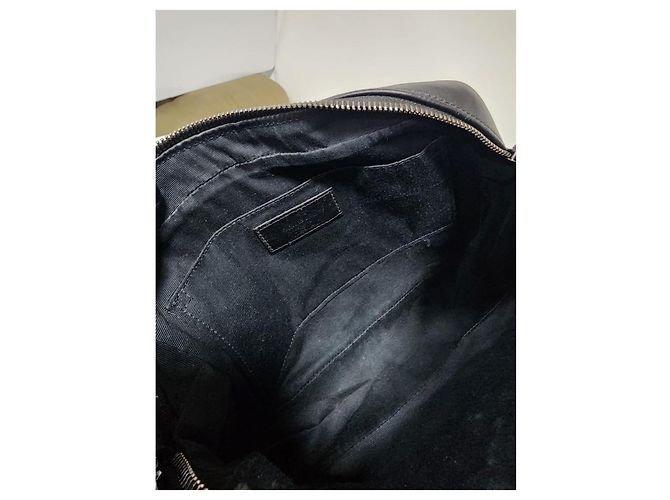 SAINT LAURENT Borsa a tracolla Lou in pelle matelassé Monogram nera Nero - vista 4