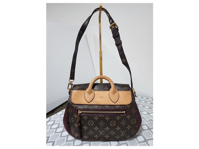 LOUIS VUITTON Sac Eden MM en toile Monogram Bordeaux Marron/Bourgogne - vue 3