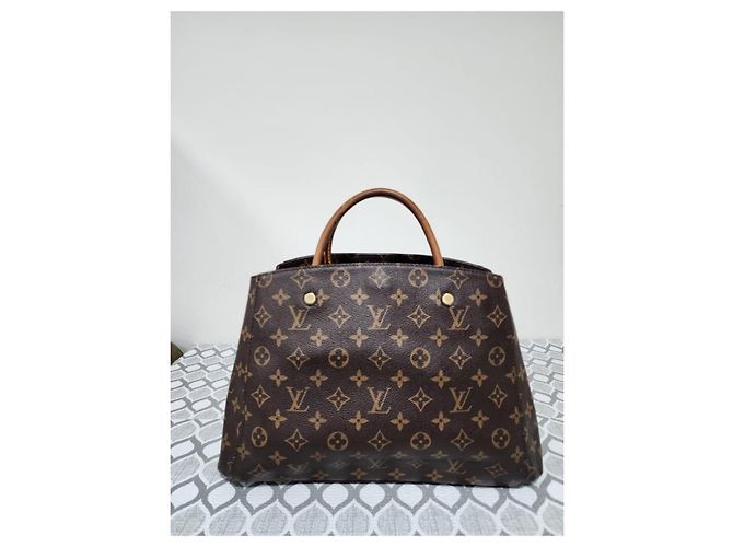 LOUIS VUITTON Borsa Montaigne MM in Tela Monogram Marrone - vista 11