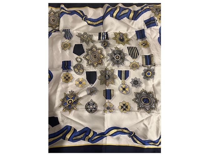 Autre Marque Foulard in seta ARA decorato con medaglie Bianco Blu D'oro - vista 3