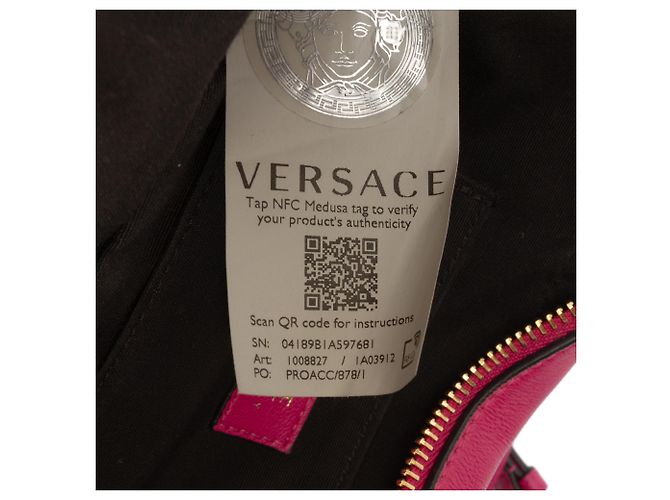 Versace La Medusa Kamera Tasche aus rosa gestepptem Lammleder Pink - Ansicht 6
