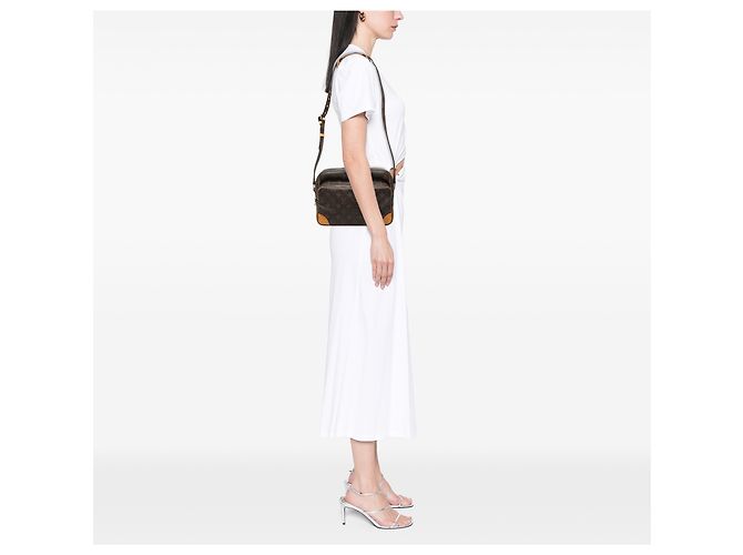 Crossbody Nil Monogram Marrone Louis Vuitton - vista 8