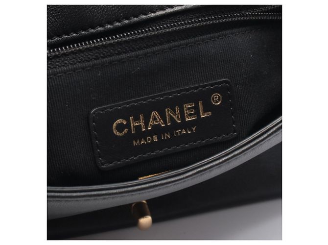 Borsa a Spalla Matelassé Chanel 19 Dixneuf Nero - vista 4