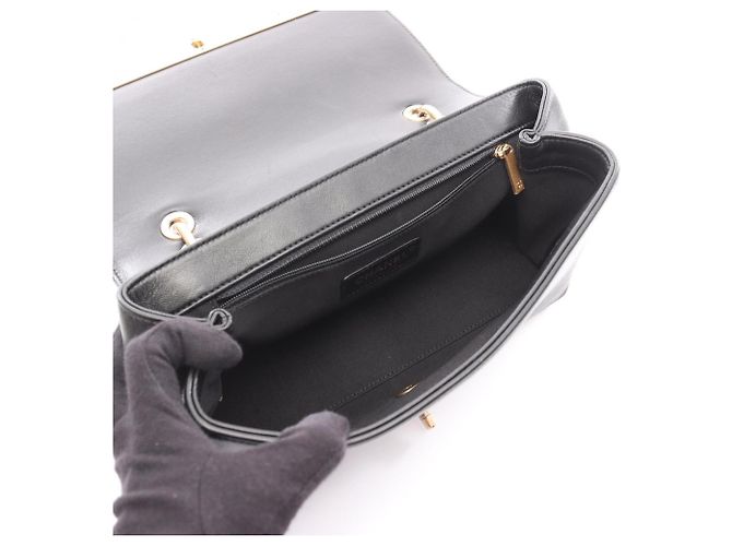 Borsa a Spalla V-Stitch di Chanel Nero - vista 3