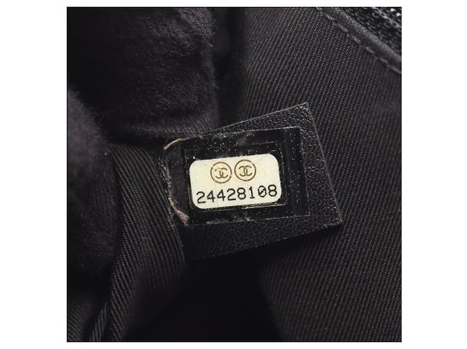 Borsa a Spalla V-Stitch di Chanel Nero - vista 5