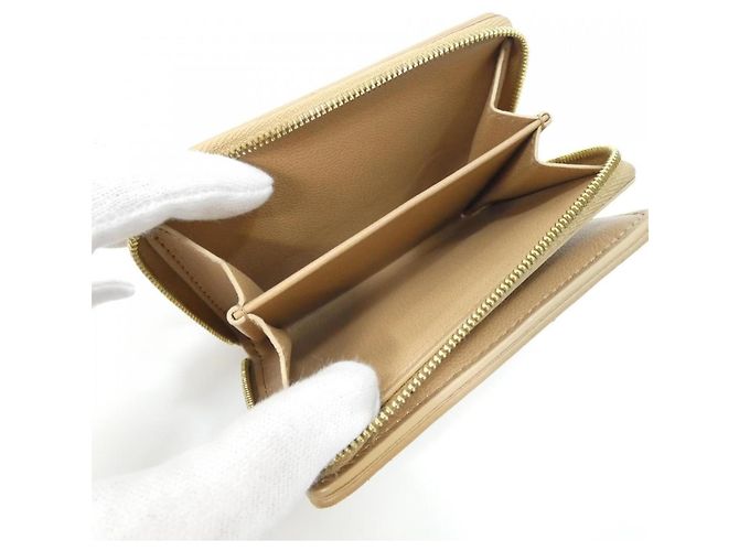 Cartera Lou Coussin Louis Vuitton Camello - vista 9