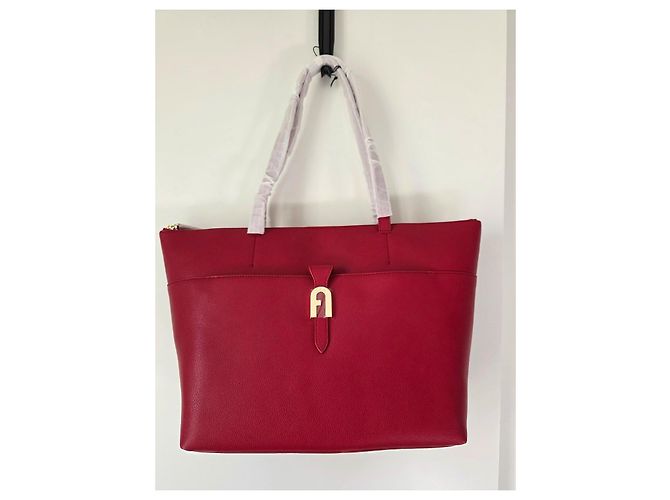 Furla rote Tasche aus genarbtem Leder Golden - Ansicht 6