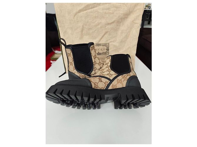 Botas Chelsea Gucci GG Supreme Negro Beige - vista 5