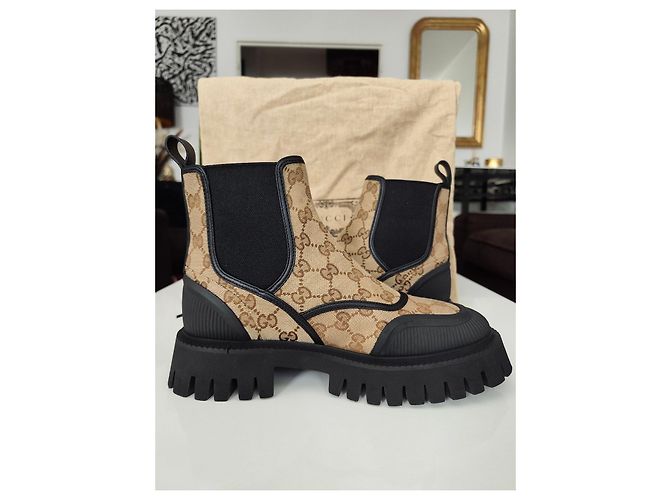 Botas Chelsea Gucci GG Supreme Negro Beige - vista 8