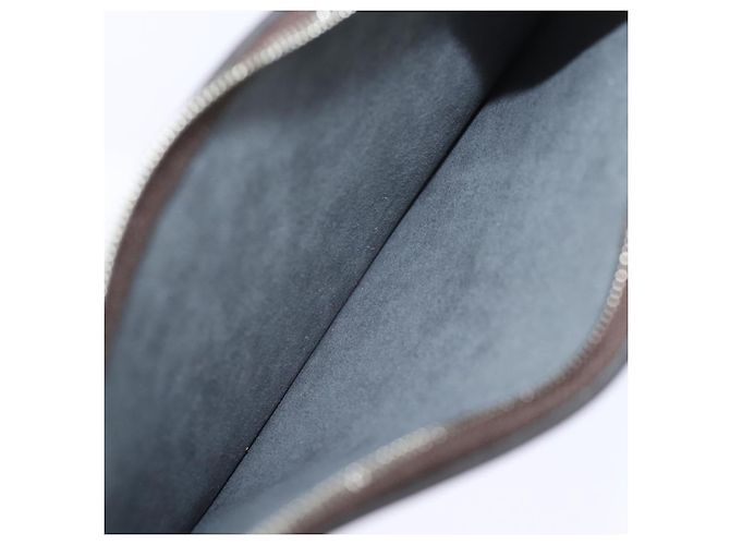 Pochete de cuero Neverfull Louis Vuitton Grande Castaño - vista 5