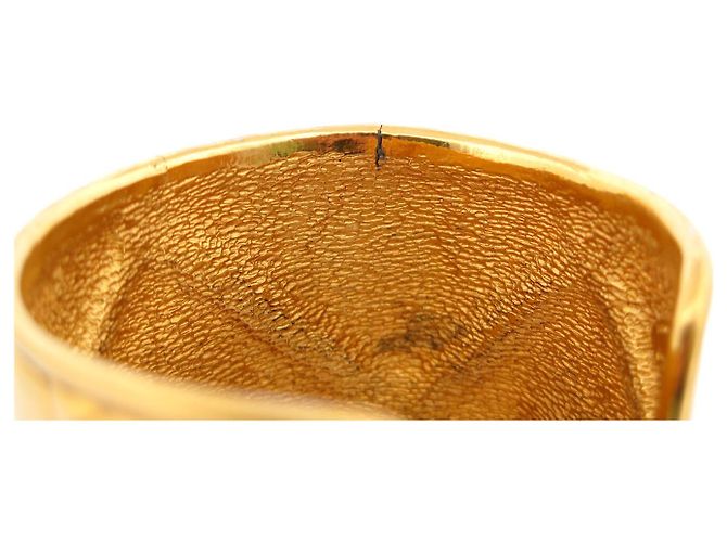 BRACCIALE VINTAGE CHANEL MANCHETTE APERTA QUILT LOGO CC 18 CM ORO D'oro - vista 6